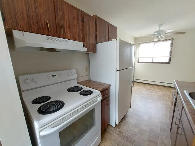 7148 Parke Ave — Photo 4