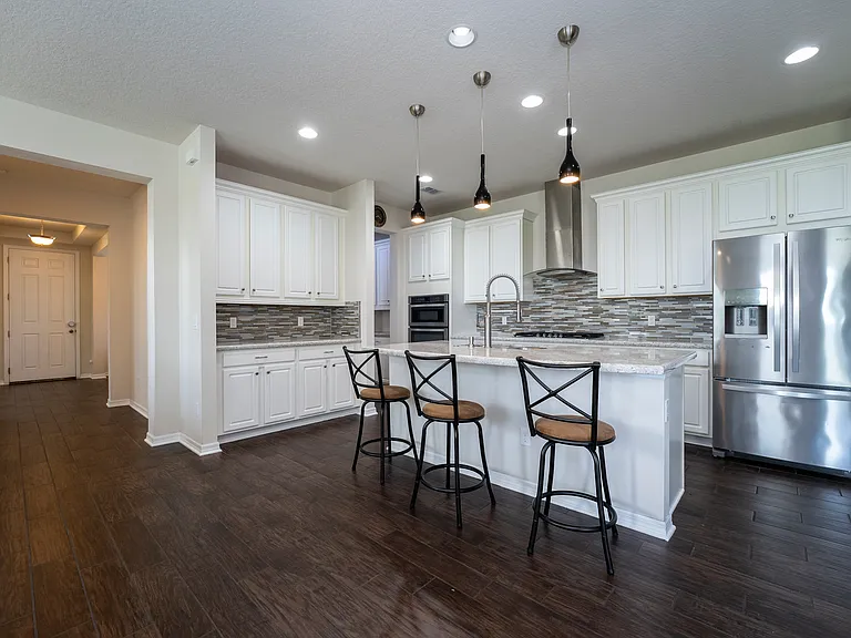 8100 Summerlake Groves St — Photo 6