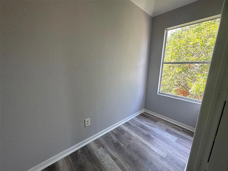 12311 Granite Woods Ct — Photo 18
