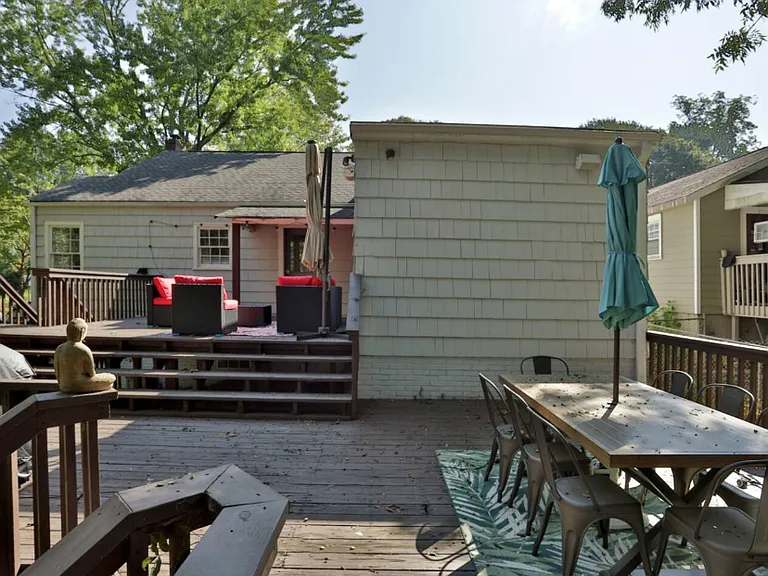 1190 Atlantic Dr NW — Photo 44