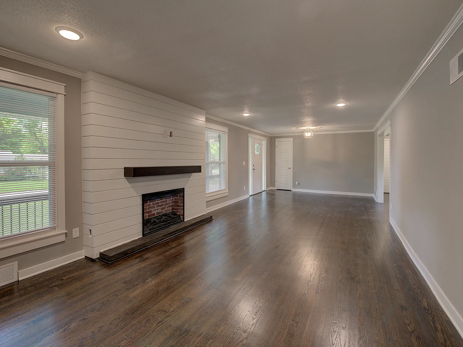 3 bed, 2.5 bath, 2000 sqft, $2,350 — Photo 4