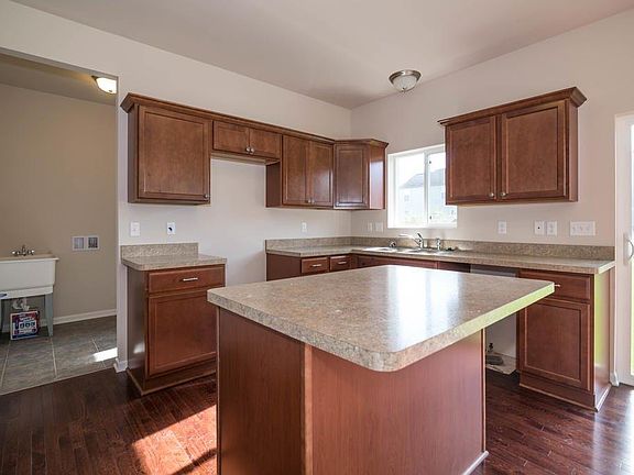 2nd image of 451 Hickory Bluff Ln #94