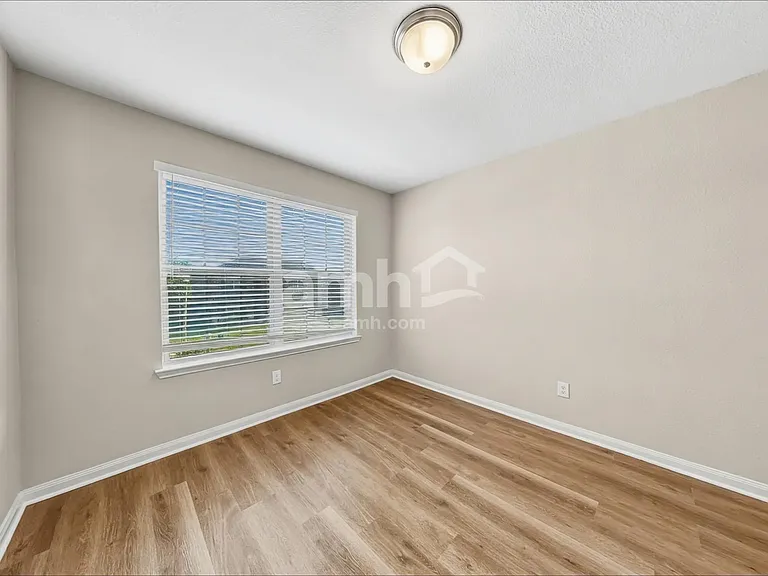 1012 Keystone Ct — Photo 17