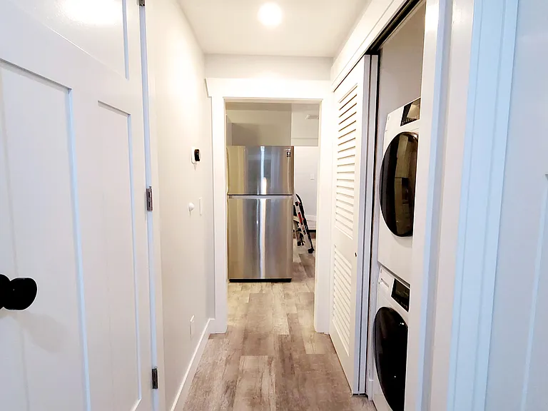 699 N 600 E — Photo 23
