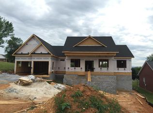 418 Lager Dr, Maryville, TN 37801