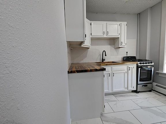 5th image of 124 S 2nd St #204