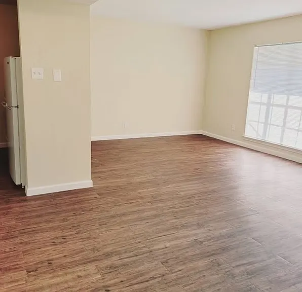 The Pointe Apartments — Photo 17