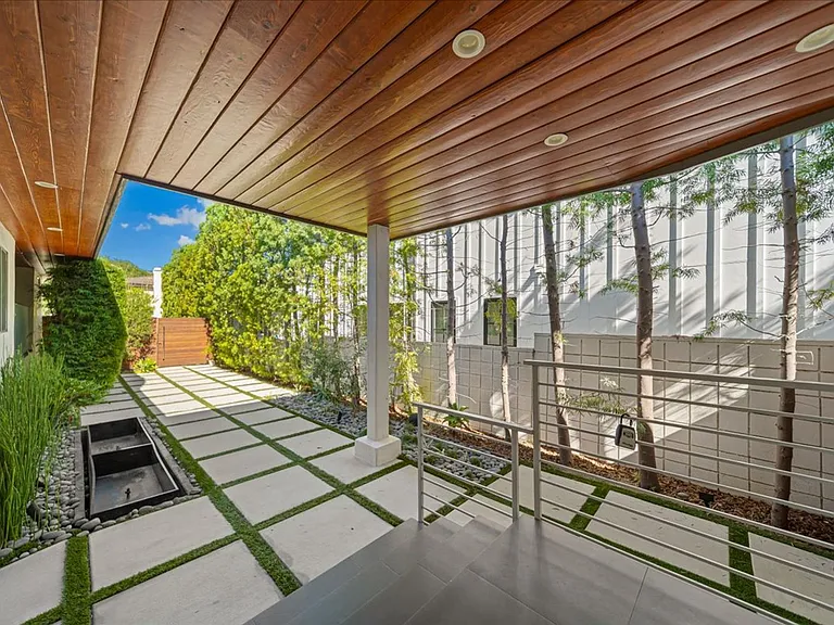 1455 S Castello Ave — Photo 39