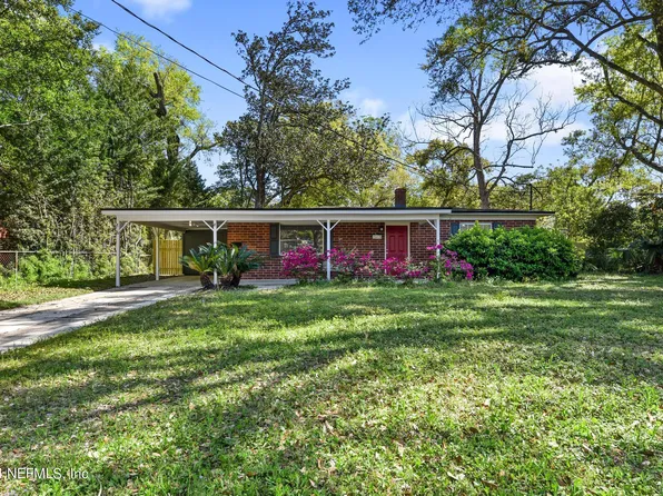 2413 MAPLE LEAF Drive E, Jacksonville, FL 32211
