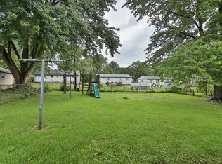 18824 E Salisbury Rd, Independence, MO 64056