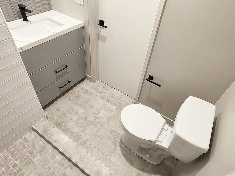 2716 N St #105 — Photo 18