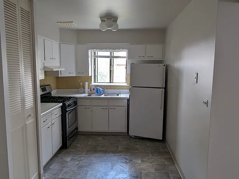 5306 N Cumberland Ave #321 — Photo 12