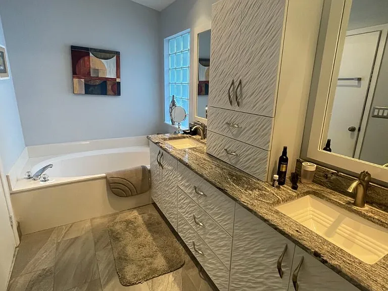 107 Buttonwood Ln #107 — Photo 12