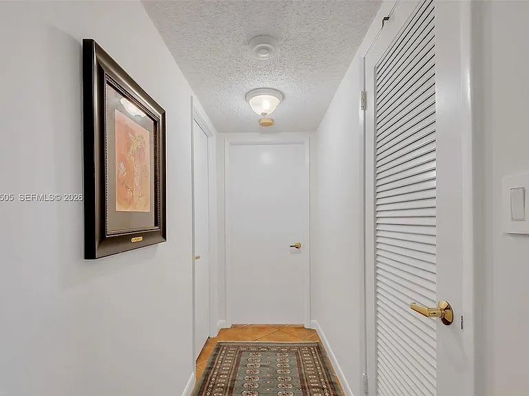 2301 Collins Ave #533 — Photo 9