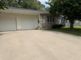 1209 Calhoun St, Chillicothe, MO 64601