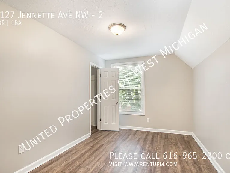 1127 Jennette Ave NW #2 — Photo 6