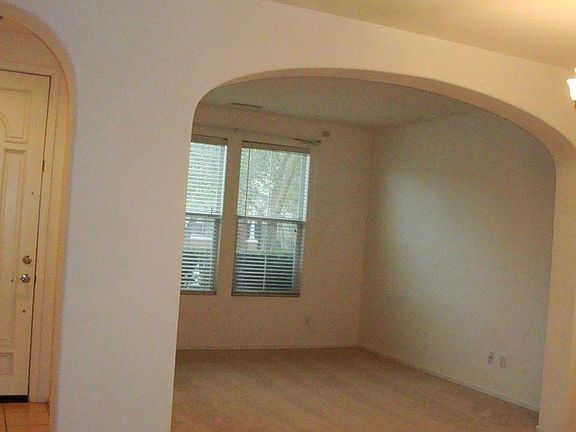 5th image of 1135 W Dawn Dr