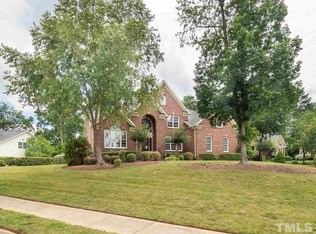 10601 Timberknoll Dr, Raleigh, NC 27617