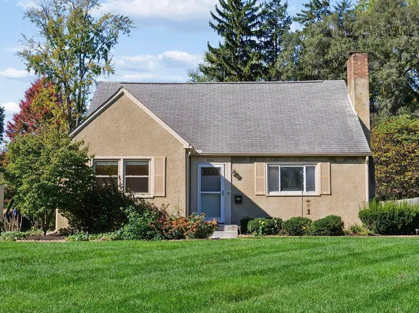 2593 Westmont Blvd, Upper Arlington, OH 43221