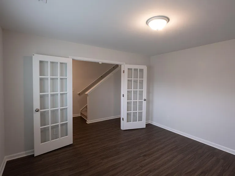 1007 Crescent Corner Dr — Photo 4