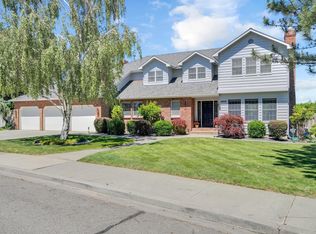 4806 W 19th Ave, Kennewick, WA