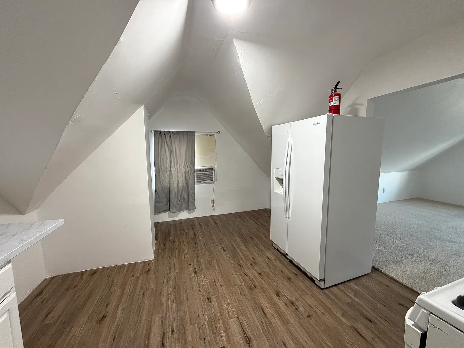 2 bed, 800 sqft, $1,500 — Photo 4
