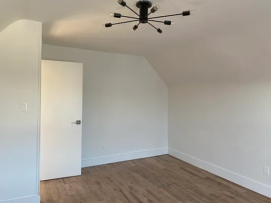 Rented by Compass | media 30