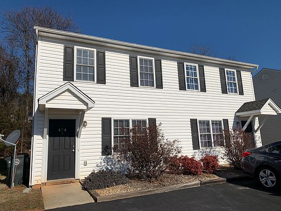 3rd image of 424 Three Creeks Ct #B & A