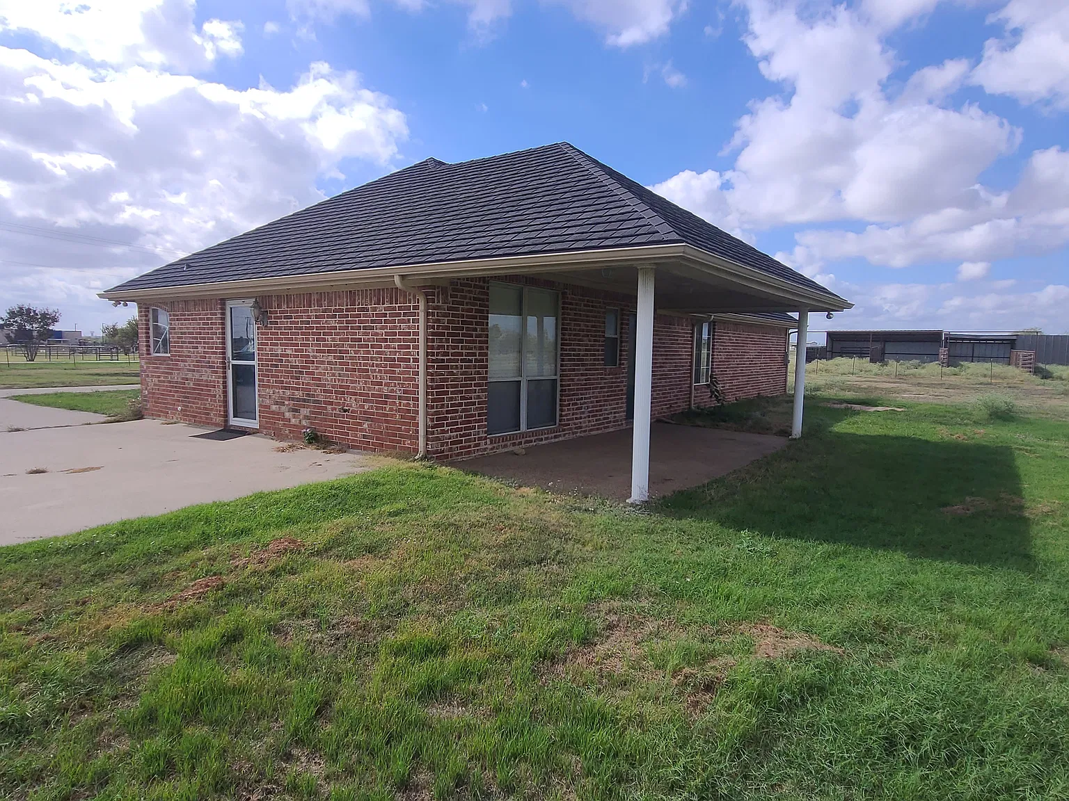 2 bed, 1000 sqft, $2,500 — Photo 1