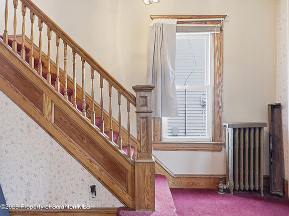 4th image of 109 Wyoming St