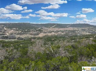 231 Apacheria Pass W, Comfort, TX 78013