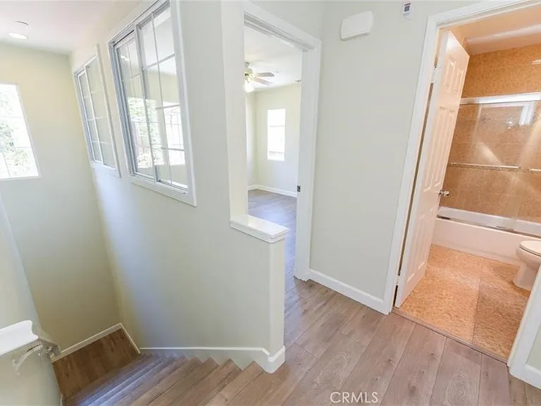 55 Hallmark — Photo 18