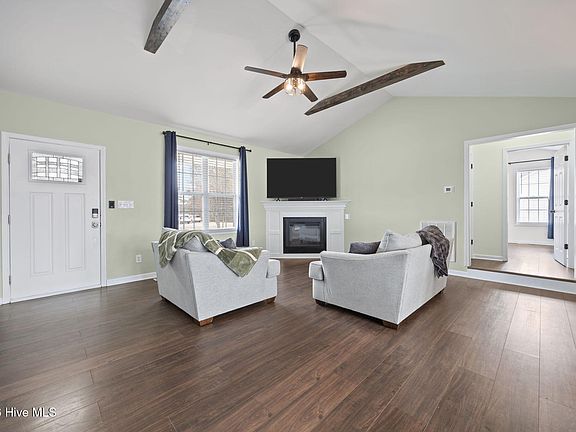 3rd image of 3215 Mobleys Bridge Road