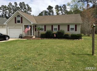102 Dolphin St, Moyock, NC 27958