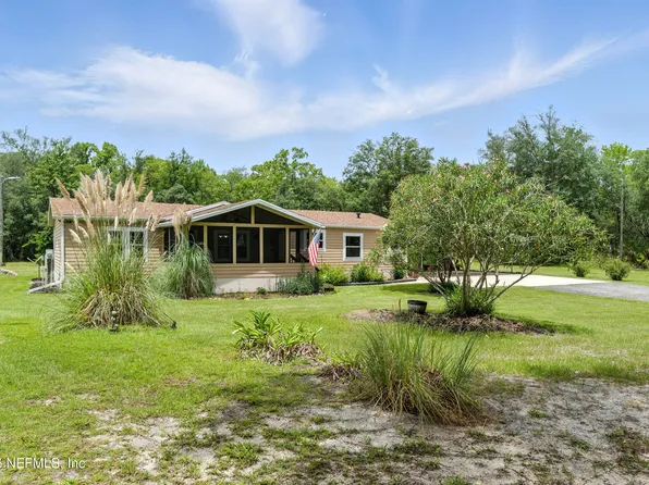 209 THUNDER Road, Interlachen, FL 32148