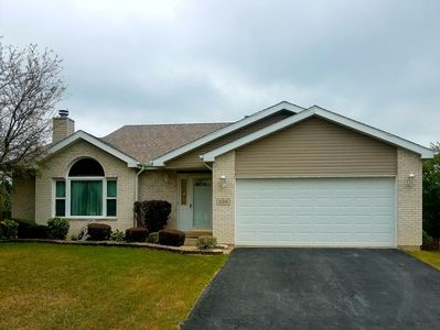 226 Lakeview Ct, Steger, IL, 60475