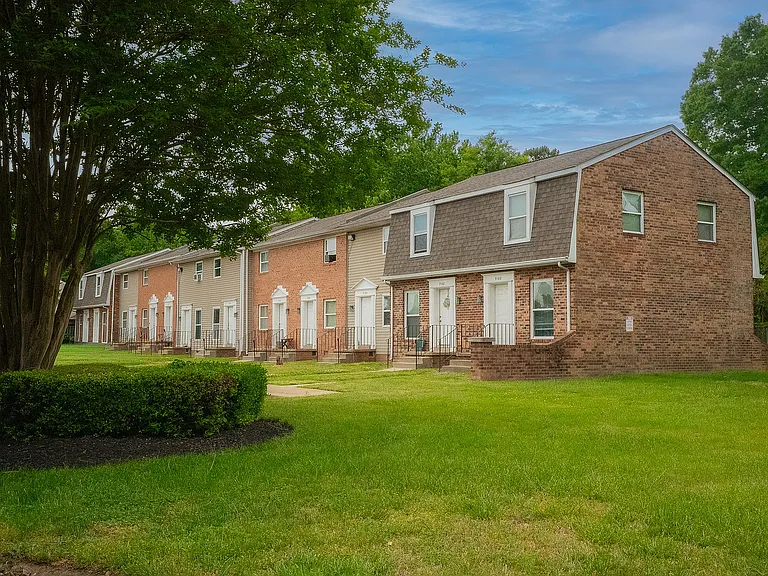 Tuscany Townhomes — Photo 8