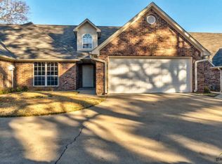 717 N Broad St, Chandler, TX 75758
