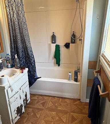 5th image of 1027 Asbury Ave