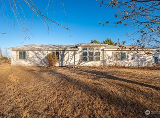 10161 4th Rd, Moses Lake, WA 98837