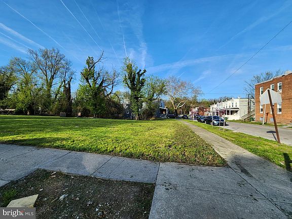 5th image of 3842 Reisterstown Rd