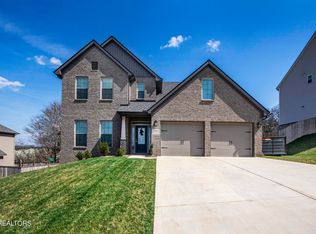 1664 Hickory Reserve Rd, Knoxville, TN 37932