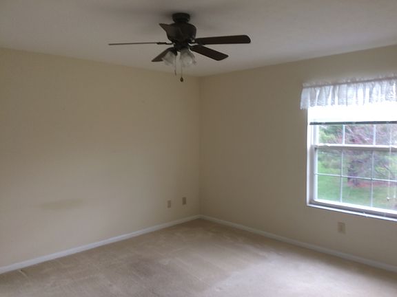 5th image of 6332 Chimney Ct