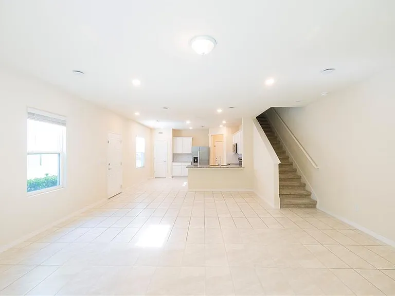 4609 Sparkling Shell Ave — Photo 31