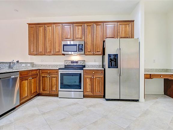 5th image of 8953 Malibu St Unit 401