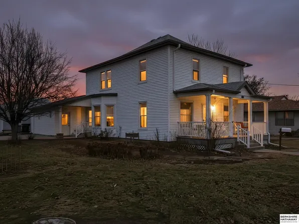 2262 Jackson St, Blair, NE 68008