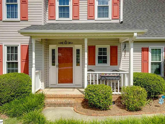 5th image of 400 Etta Dr