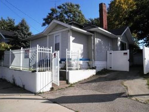 1st image of 3020 Linden Ave