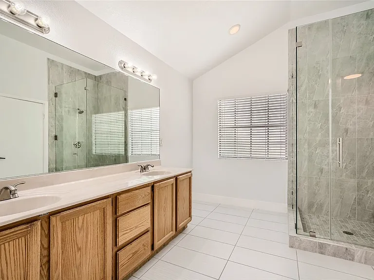 4844 Maryvale Dr — Photo 12
