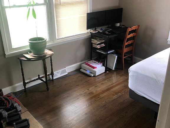 5th image of 101 SE Eastridge St